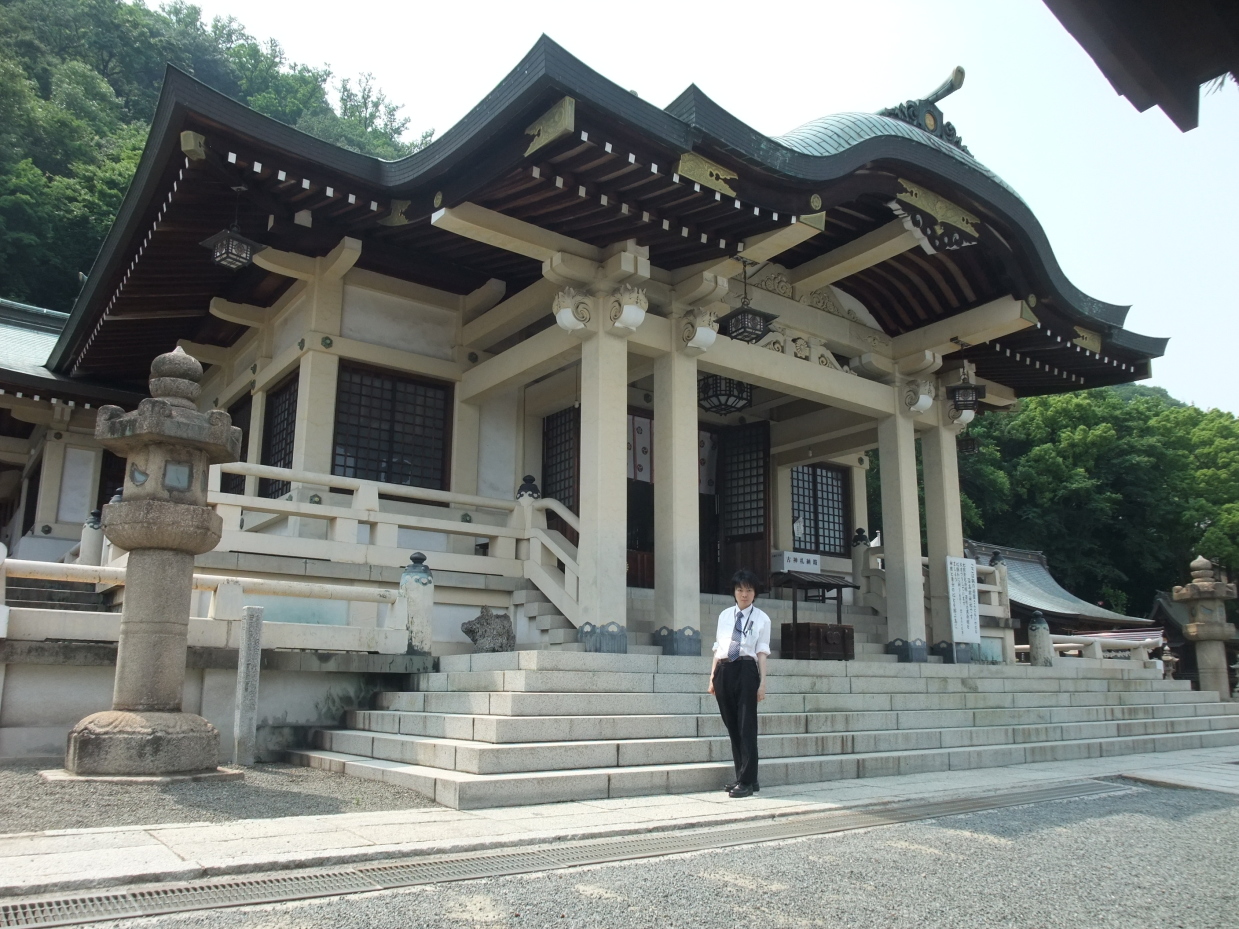 �����O�_�Ёi�ʂȂ��� ���񂶂�j�O�̑��c�^�m�F�i�܂����܂����j�搶�B �_���c�@���n���A��ȒÌ����i�����킽�݂݂̂��Ɓj�Ɛ{���V�j���i�����̂��݂̂��Ɓj�����Ղ肵�Ă��܂�